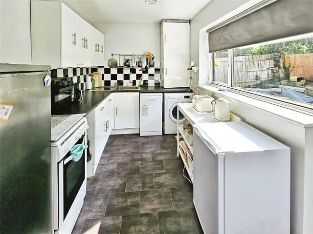 Rutherford Close, Sutton, SM2, photo 2