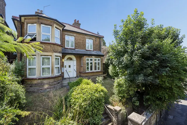 Flat 6 ,47 Chalk Hill, Watford, Watford, WD19 4BU, photo 1