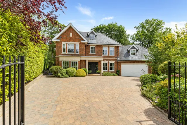 Virginia Water, Surrey, GU25 4AY, photo 1