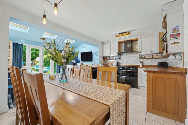 Weare Close, Billesdon, LE7, photo 1