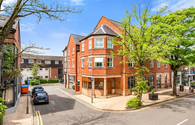 Library Place, Alderley Edge, photo 1