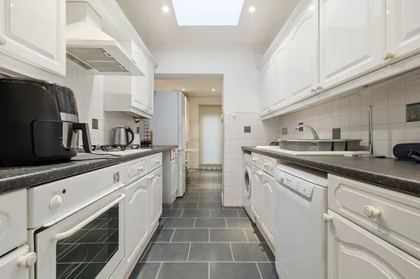Photo 3 — Spring Gardens, Romford, RM7 9LR