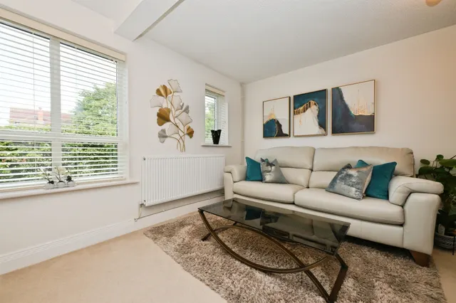 Photo 3 — Rivenhall End, Welwyn Garden City