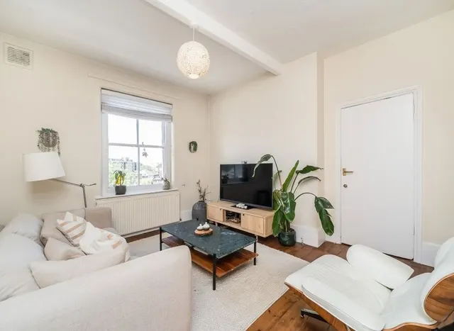 Brett Road, Hackney Central, E8, photo 1