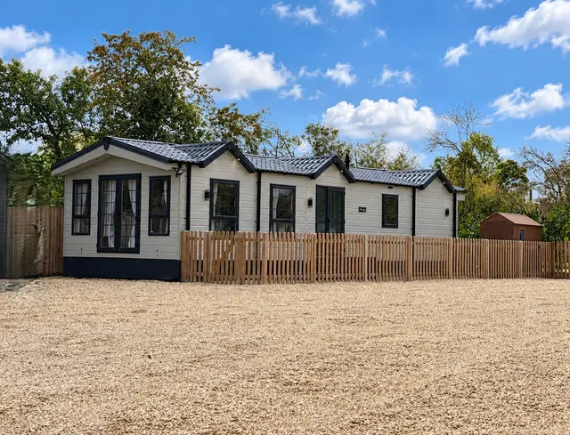 Lower Icknield Way, Princes Risborough, HP27, photo 1
