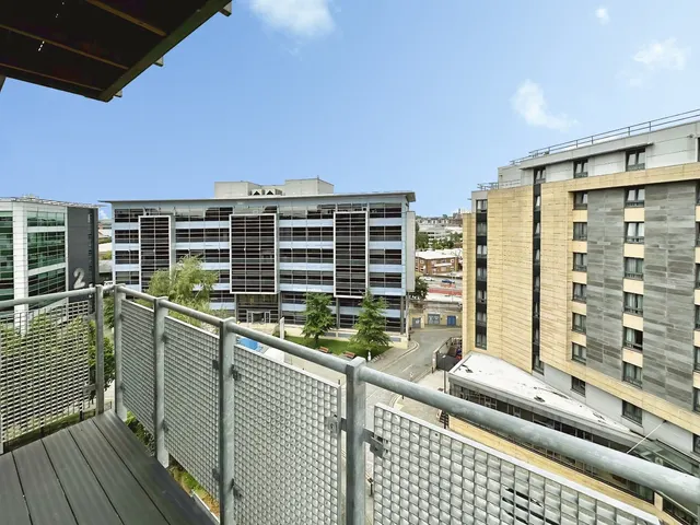City Walk, Leeds, LS11, photo 2