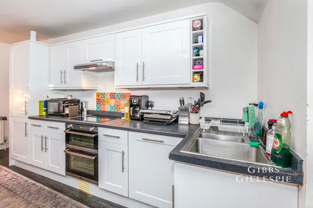 Station Road, Gerrards Cross Fees Apply, SL9, photo 3