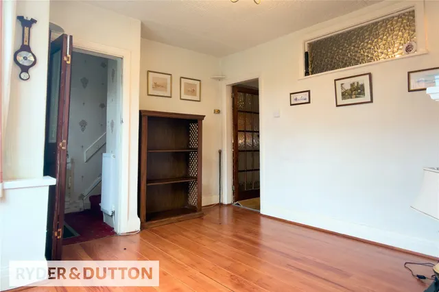 Shirley Avenue, Chadderton, OL9, photo 3