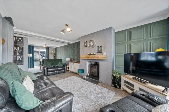 Milldale Road, Leigh, WN7, photo 2