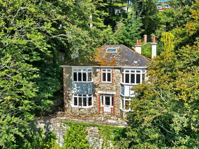 De Courcy Road, Salcombe, TQ8, photo 2