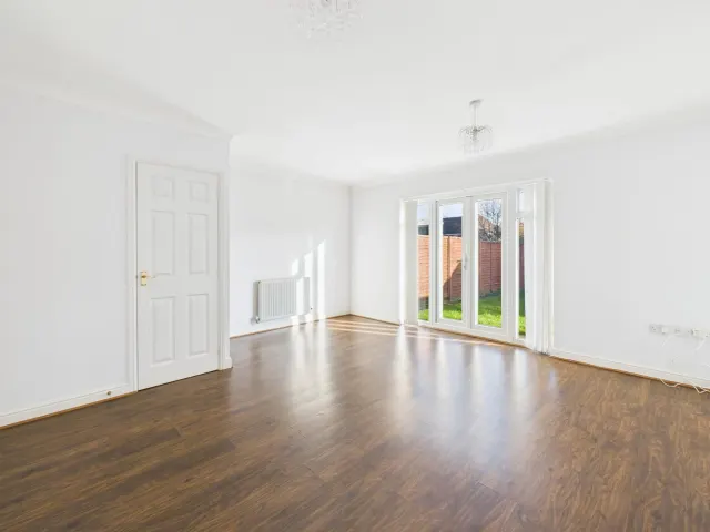 Deansgate, Weston, photo 3