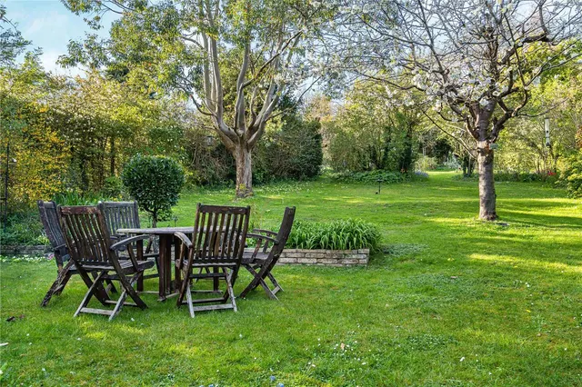 Photo 2 — Ashcombe Road, Dorking, Surrey, RH4 1LX