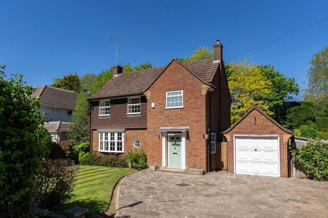 Stoke Road, Cobham, KT11, photo 1