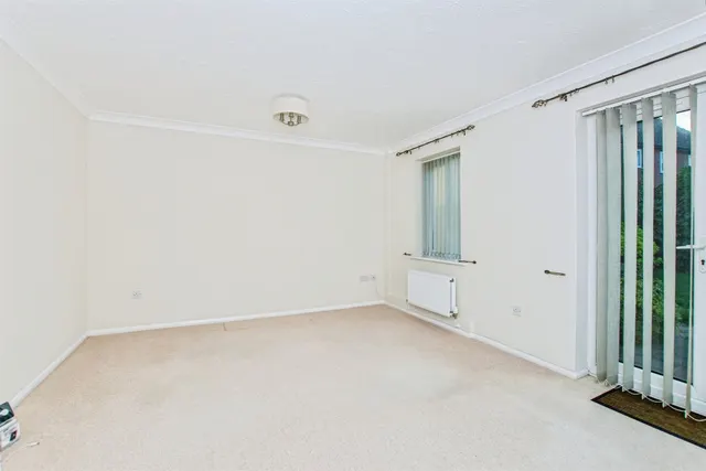 Wing Drive, Fishtoft, PE21, photo 3