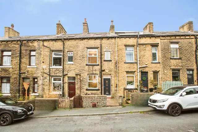 Egremont Street, Sowerby Bridge, photo 1