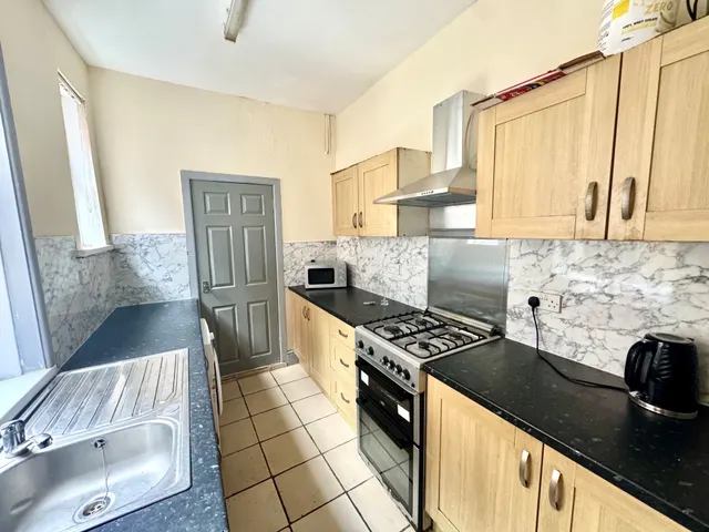 Lower Road, NG9, photo 1