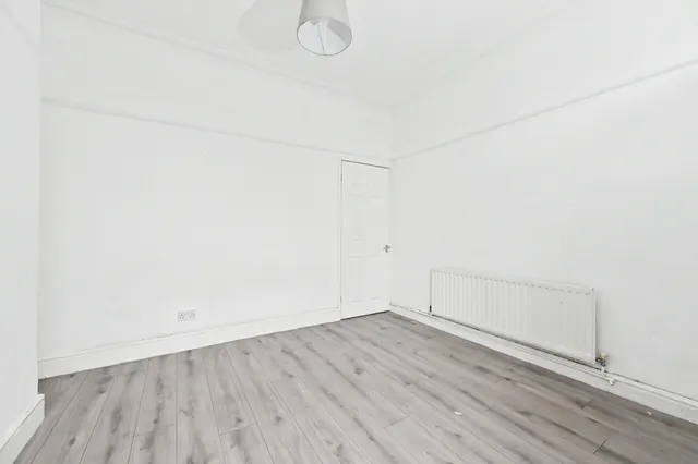 Photo 3 — Pinnox Street, Tunstall