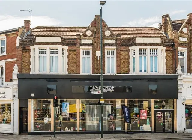 Broad Street, Teddington, TW11, photo 1
