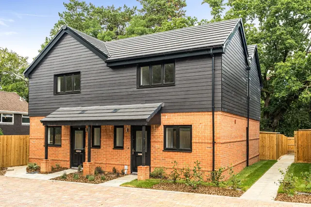 Malthouse Court, Langdown Lawn, SO45, photo 1