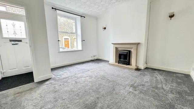 Major Street, Rossendale, BB4, photo 2