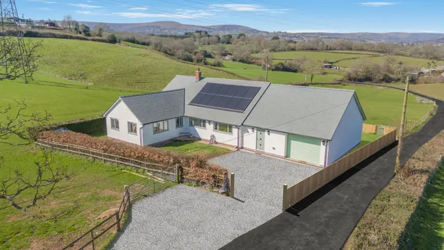 Croesyceiliog, Cwmbran, NP44, photo 1