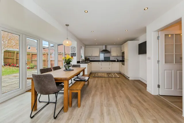 Teddy Gray Avenue, Sandbach, CW11, photo 1