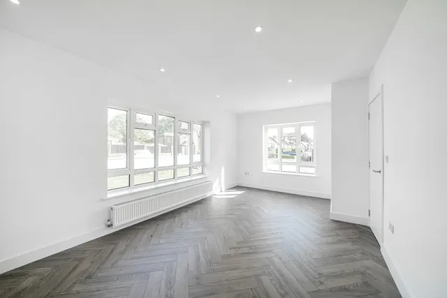 River Close, Ruislip, HA4, photo 3