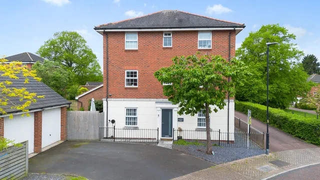 Browning Drive, Winwick, Warrington, Warrington, WA2 8XL, photo 1