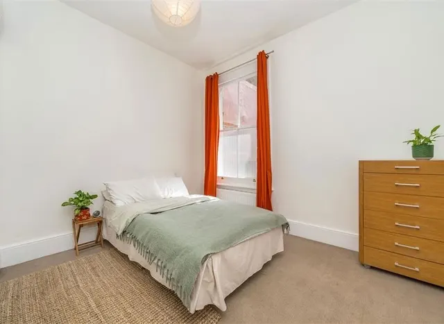Photo 3 — Tressillian Road, Brockley, SE4