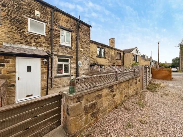 Fartown, Pudsey, Leeds, photo 1