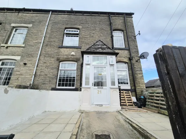 Kingsley Place, HALIFAX, photo 1