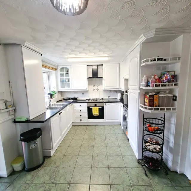 Photo 3 — Barratt Gardens,M24 5JU