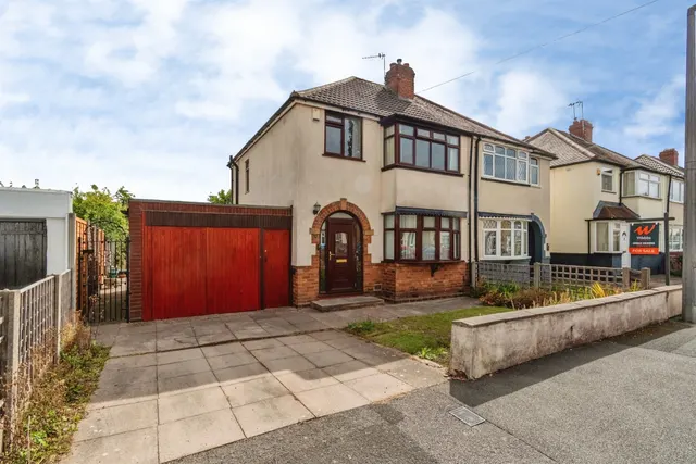 Collins Road, Wednesbury, photo 1