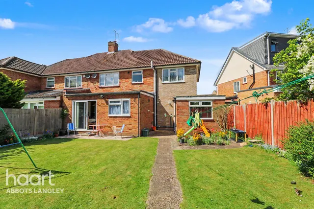 Hare Crescent, Watford, WD25, photo 2