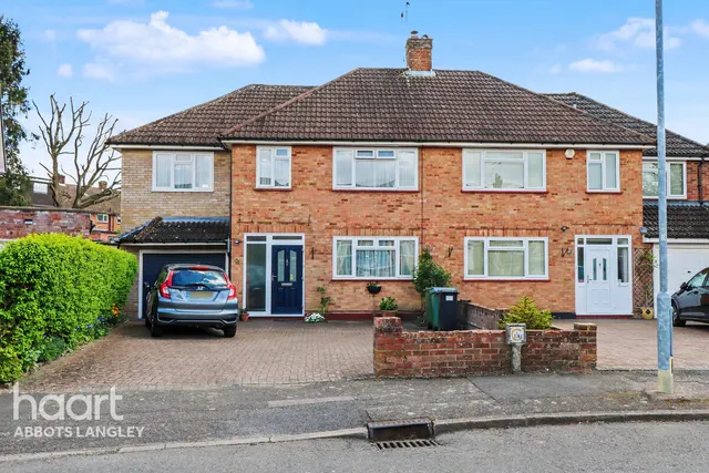 Hare Crescent, Watford, WD25, photo 1