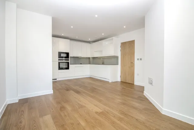Reverence House, 8 Lismore Boulevard, Colindale, London, NW9, photo 1