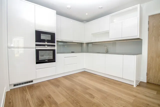 Photo 3 — Reverence House, 8 Lismore Boulevard, Colindale, London, NW9
