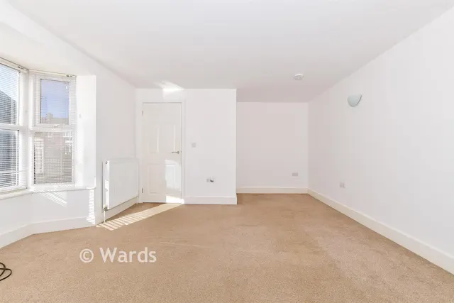 Maidstone Road, Paddock Wood, TN12, photo 3