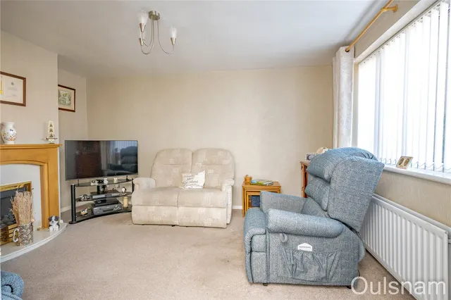 Photo 2 — Lincoln Road, Bromsgrove, Worcestershire, B61 8SE