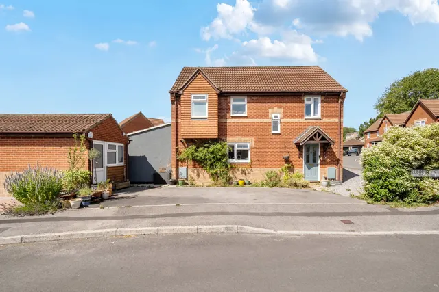 Hillbourne Close, Warminster, BA12, photo 2