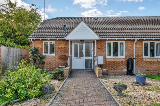 Waterside Park, Devizes, SN10, photo 1