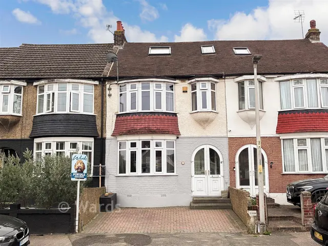 Gerrard Avenue, Medway, ME1, photo 1