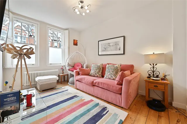Photo 3 — Galloway Road, London, W12
