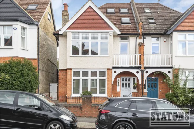 Fitzjohn Avenue, Barnet, EN5, photo 1