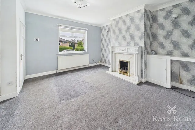 Photo 2 — Creswick Avenue, Burnley, Lancashire, BB11