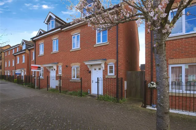 Eagle Way, Hampton Vale, Peterborough, Cambridgeshire, PE7, photo 1