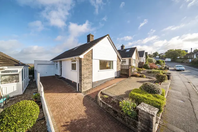 Burrow Hill, Plymouth, PL9