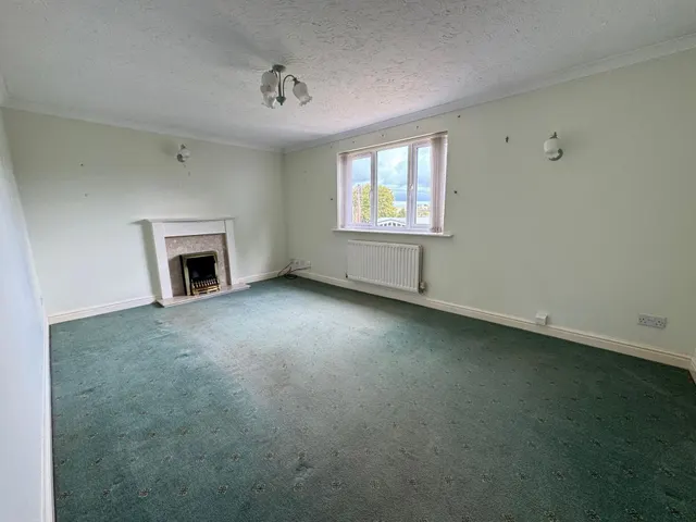 Greensmith Close, Burton-On-Trent, DE15, photo 3