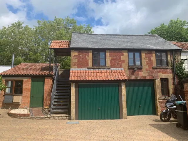 Summerlands, Yeovil, BA21, photo 1
