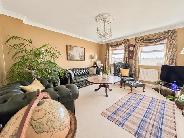 Celandine Drive, St. Leonards-On-Sea, TN38, photo 2
